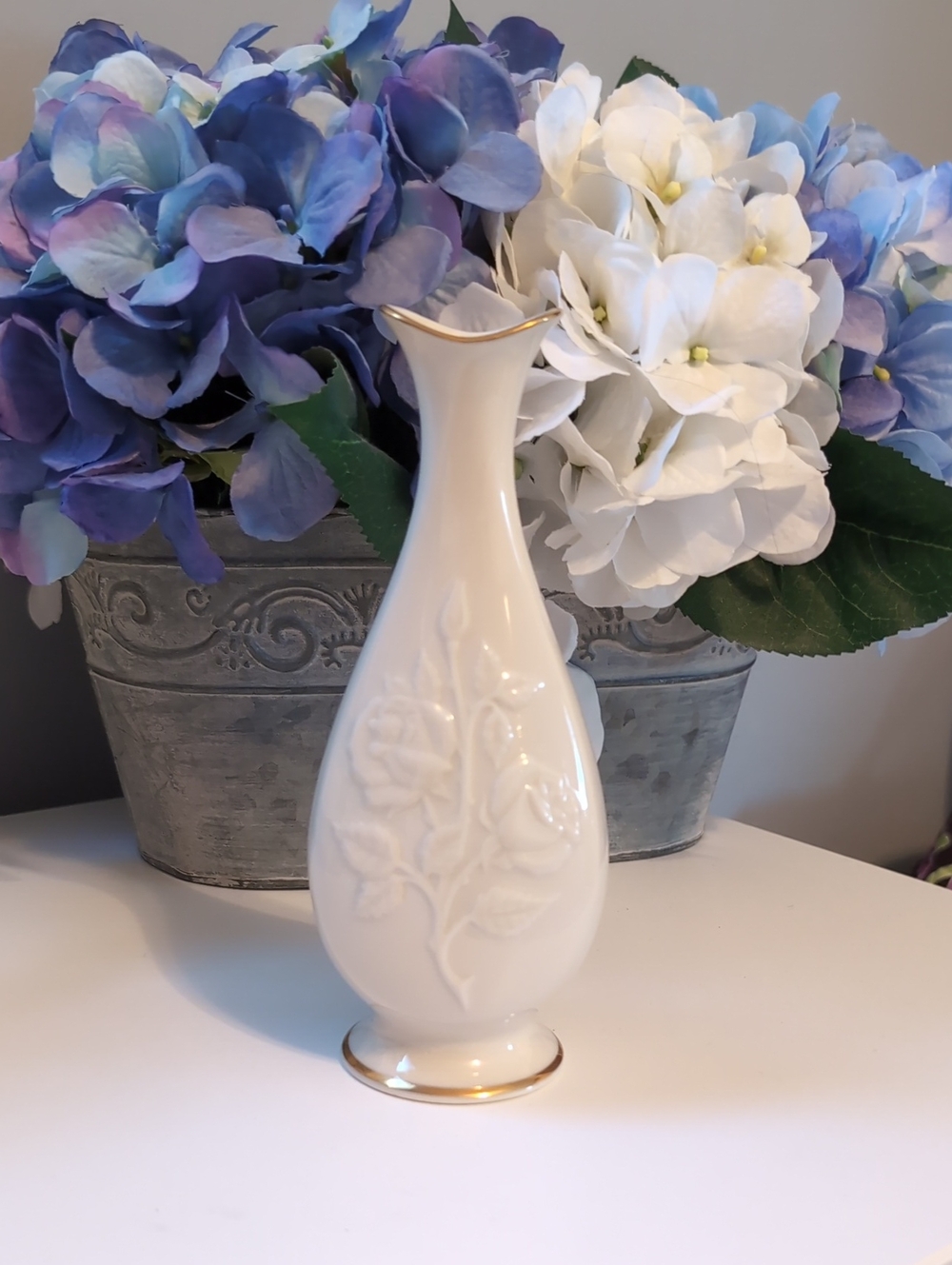 Lenox White Ceramic Bud Vase with Gold Trim and Embossed Roses